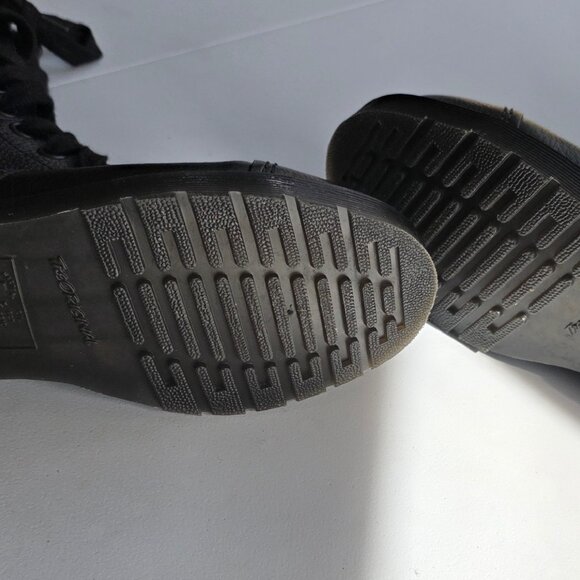 Dr. Marten's Aimilita Combat Boots Faux Fur Lining - Picture 5 of 6